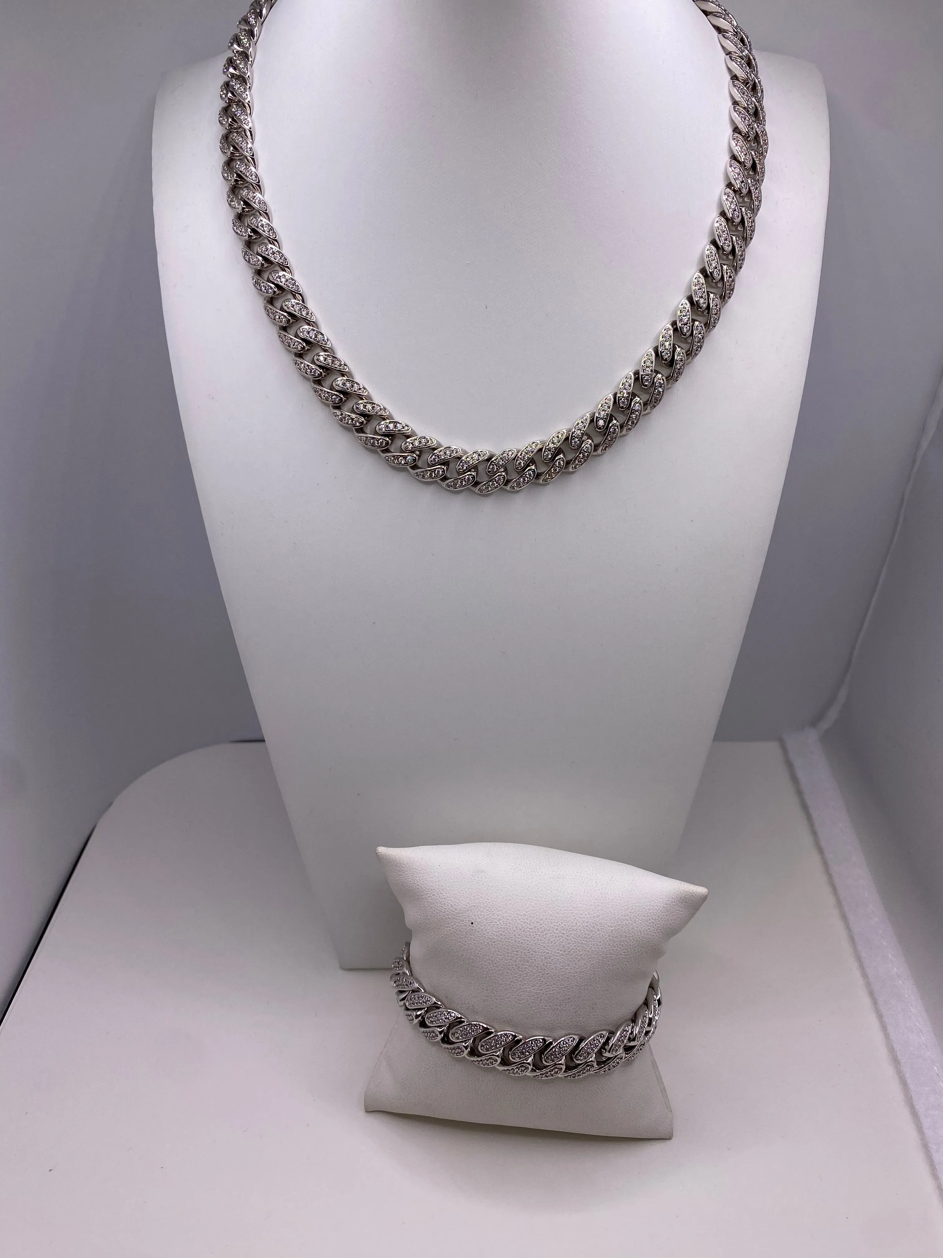 Gorgeous Cuban Link Pave Stone Necklace