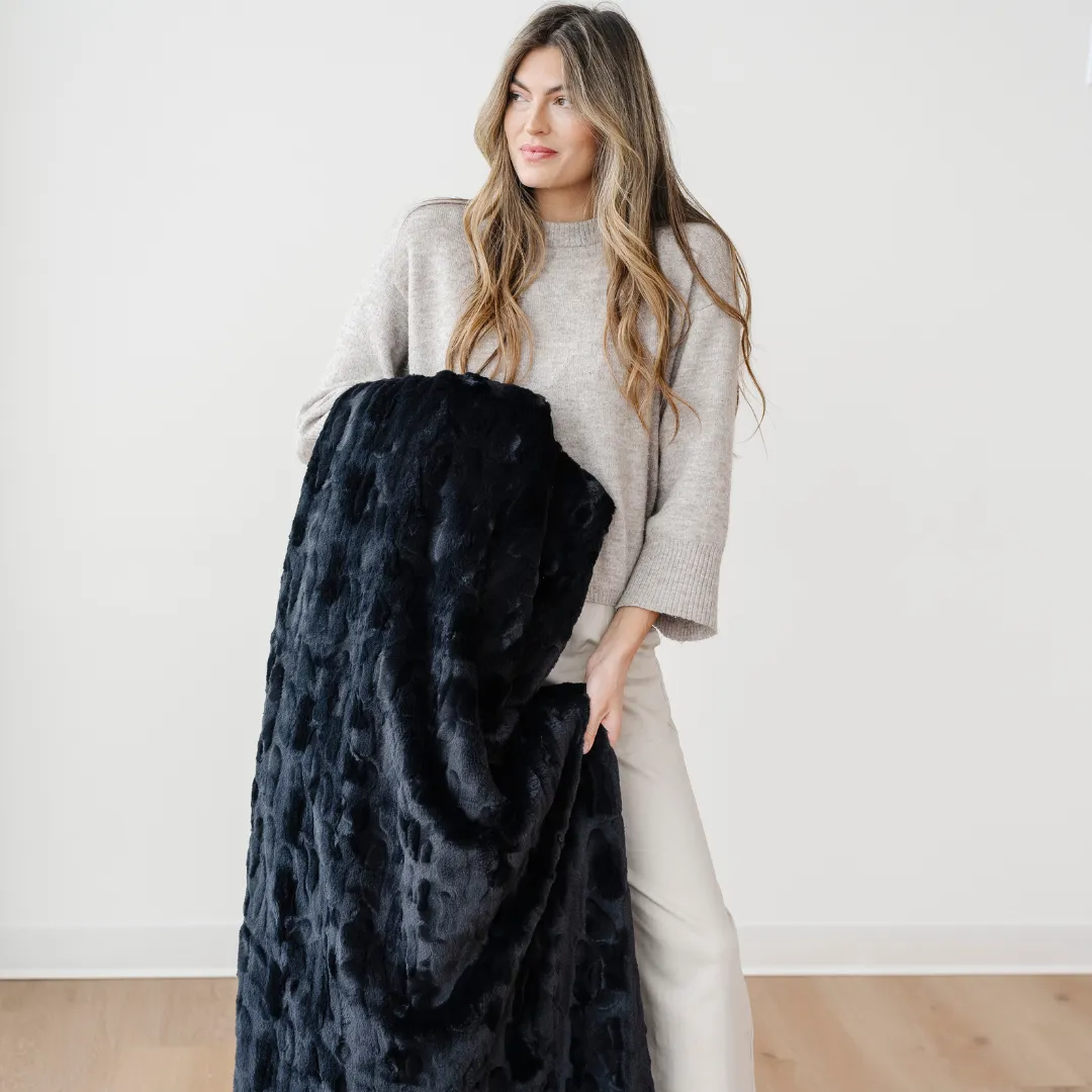 PATTERNED FAUX FUR XL THROW BLANKETS