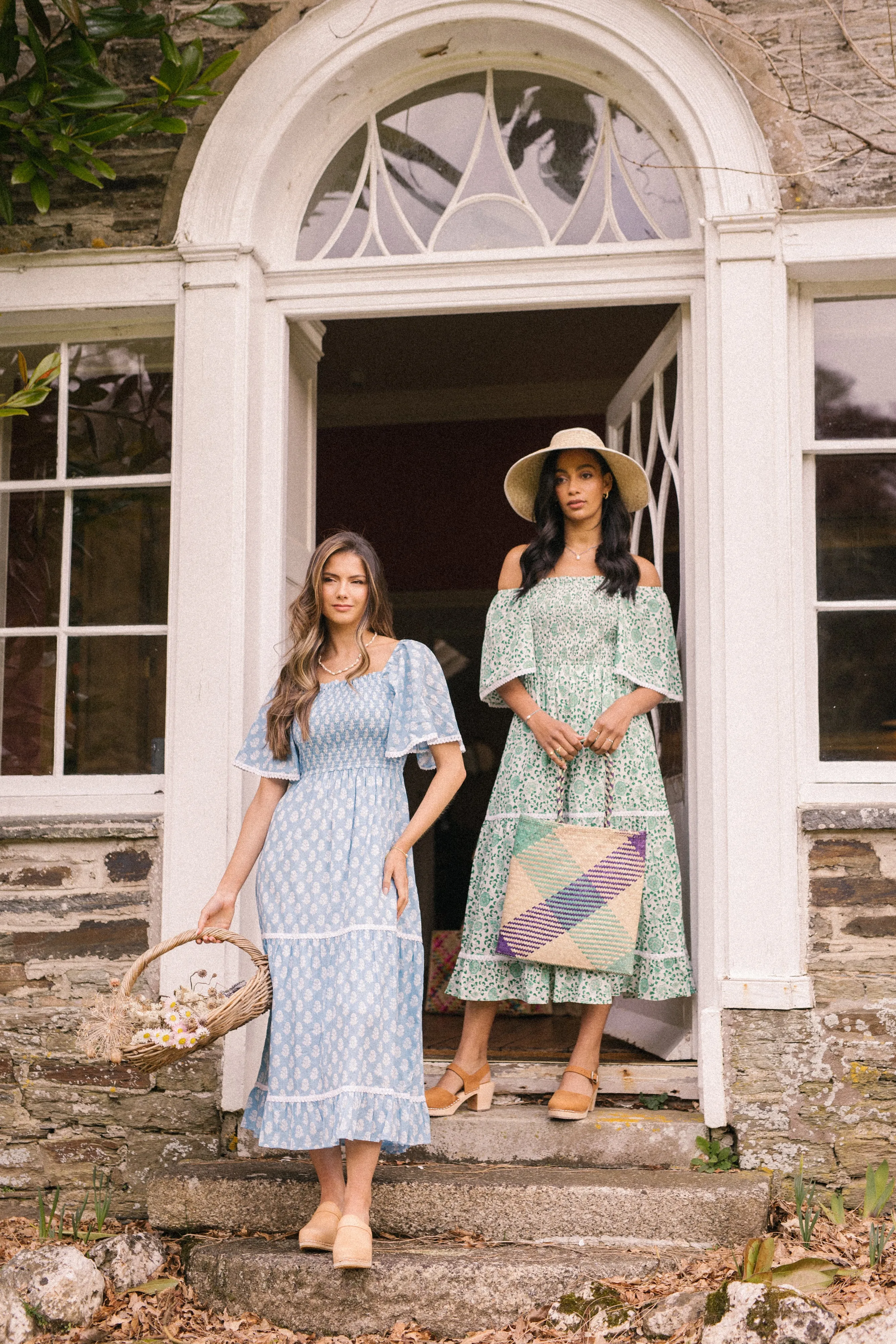 Raffia Square Shopper in Aqua/Navy