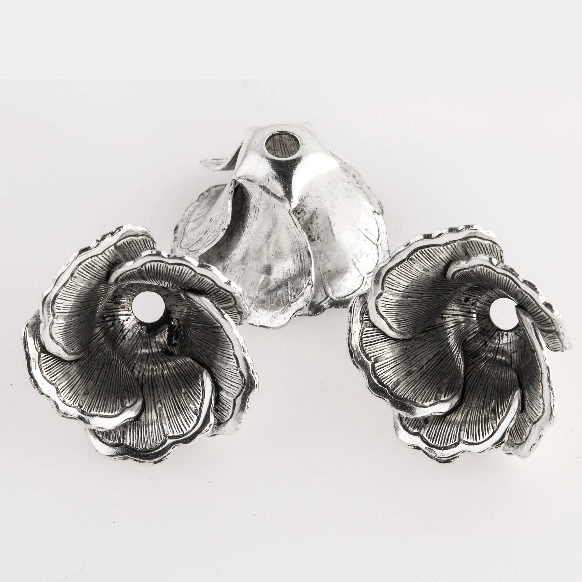 Sterling silver Plated brass etched flower petal bead cap. 12x18mm. 4 pieces. b18-431s