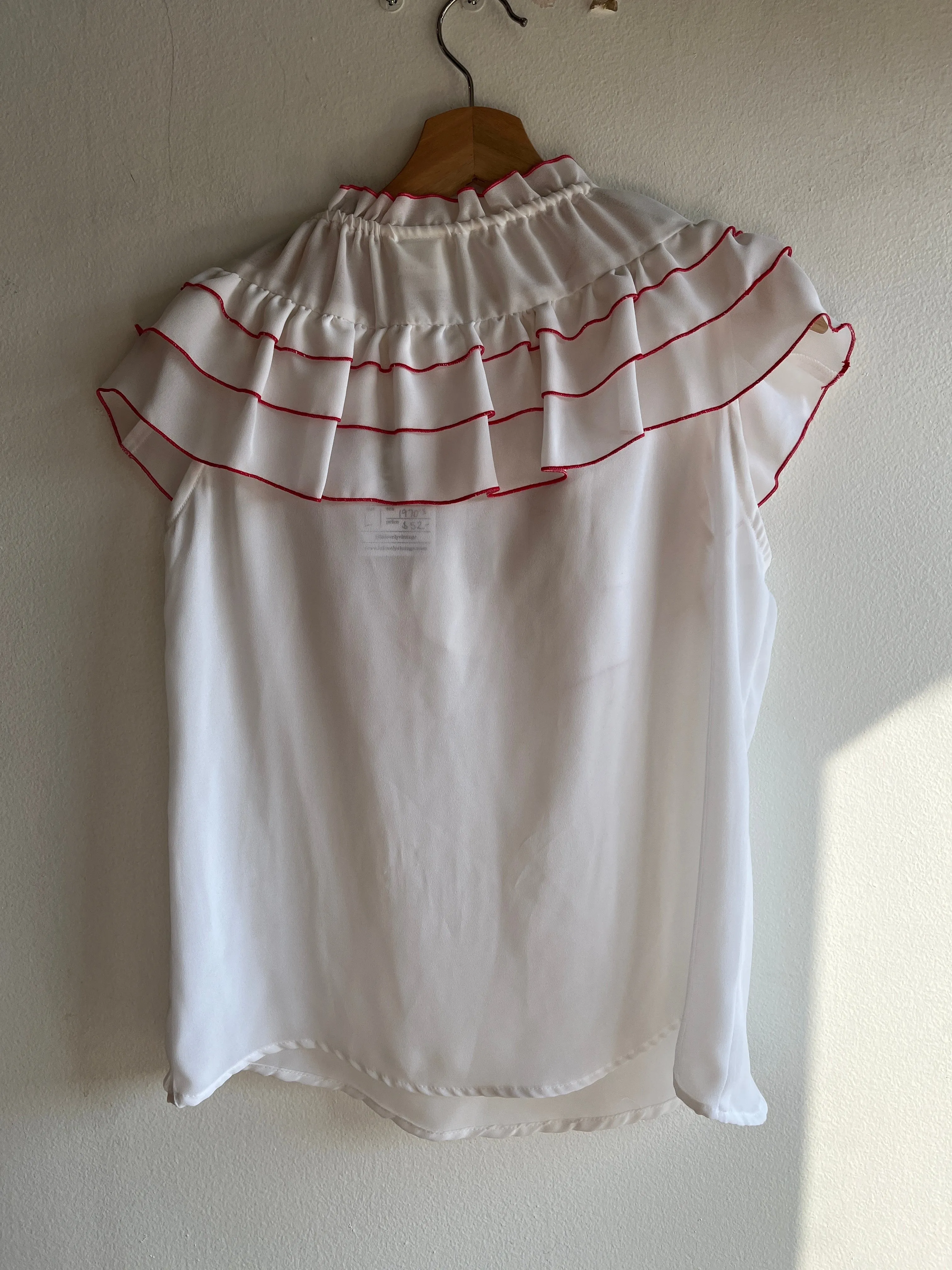 Vintage 1970s Sleeveless Ruffled Blouse